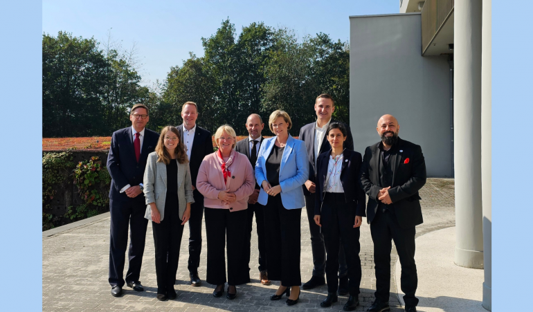 Gruppenfoto der parlamentarischen Delegationen in Eupen (c) Alexander Homann